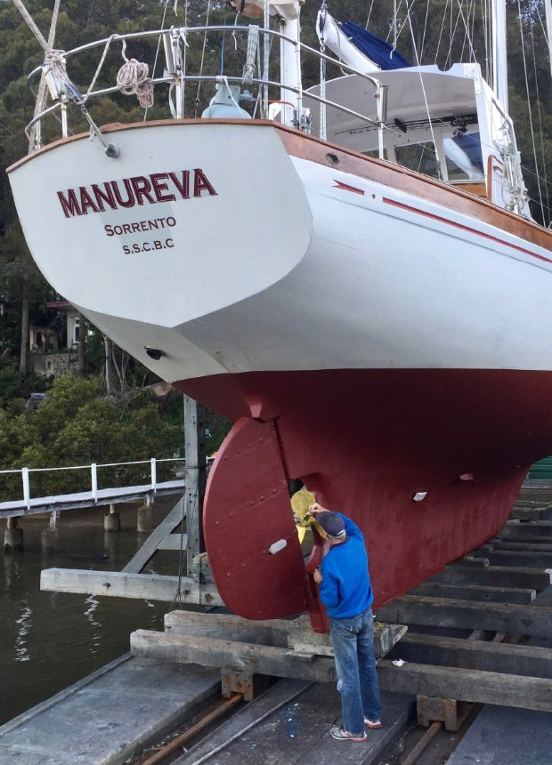 Manureva's Stern
